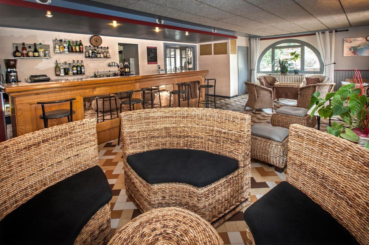 Hotel Restaurant De La Poste Et La Grange Detente, Espace Bien-Etre Châteauneuf-de-Randon Dış mekan fotoğraf